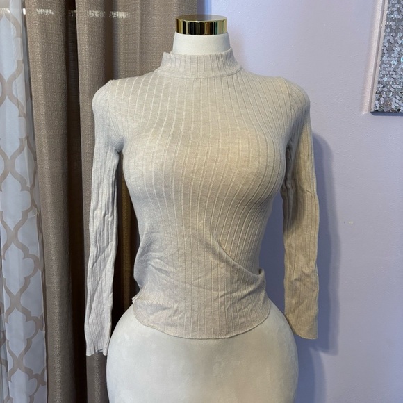 Elegant Beige Ribbed Long Sleeve Top - Picture 1 of 2